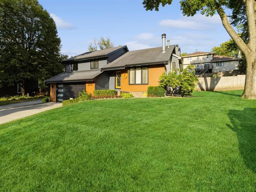 3737 SW 33rd St, Des Moines, IA 50321 - photo 1