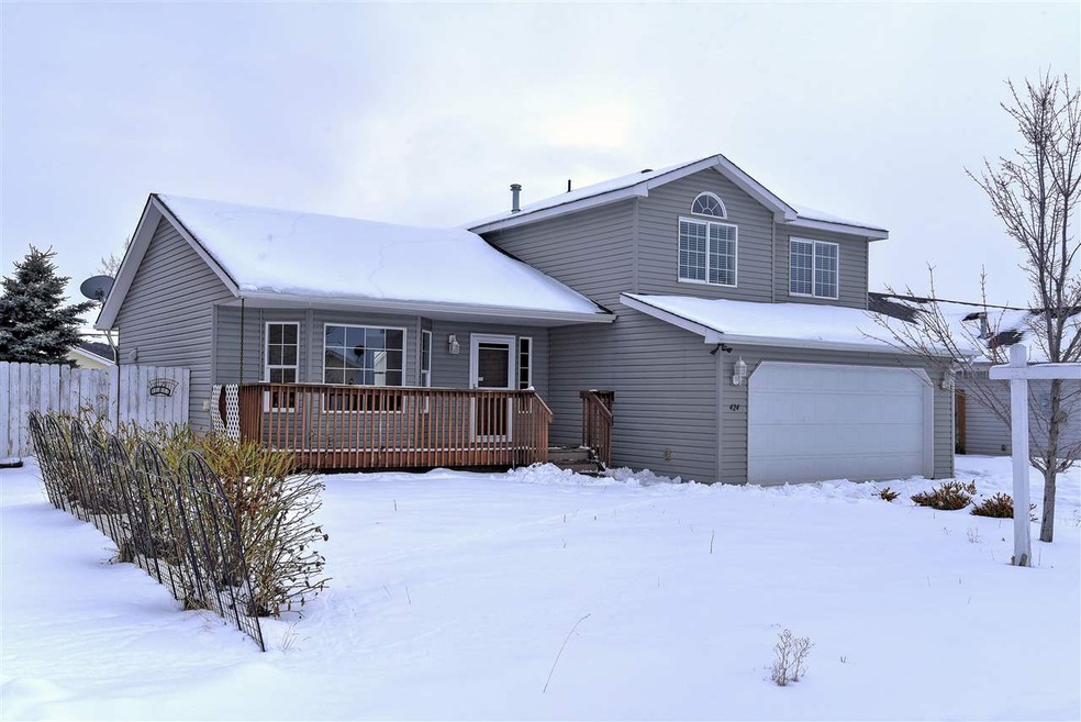 424 Beverly Ave, Medical Lake, WA 99022 - photo 1