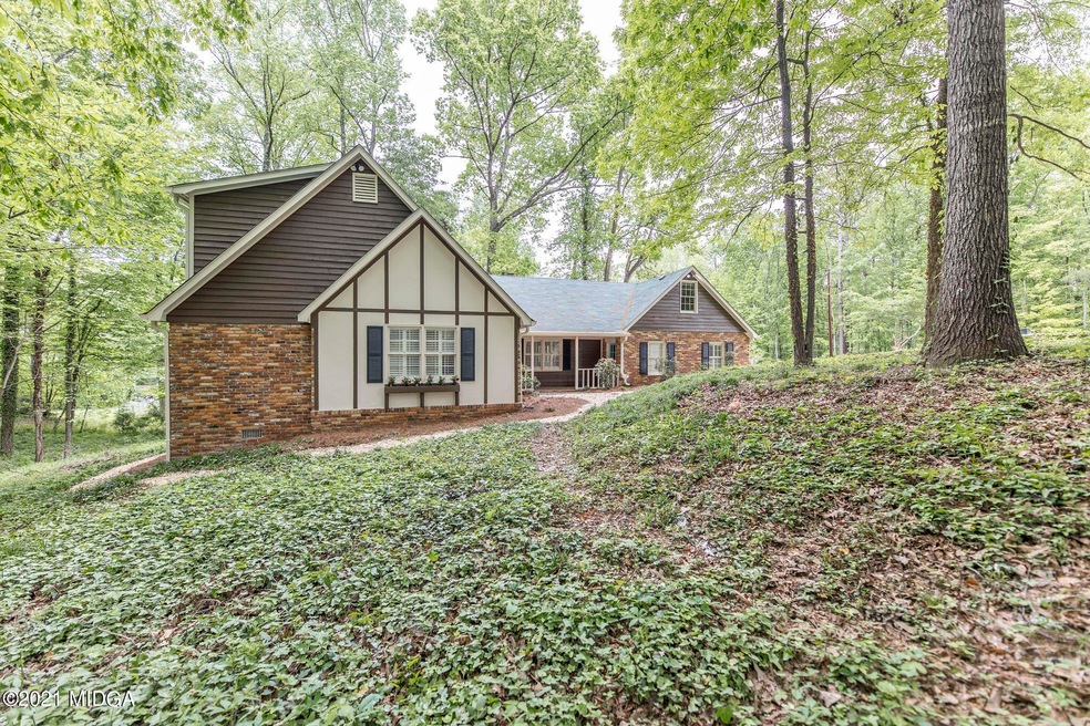 761 Kings Mountain Rd 1