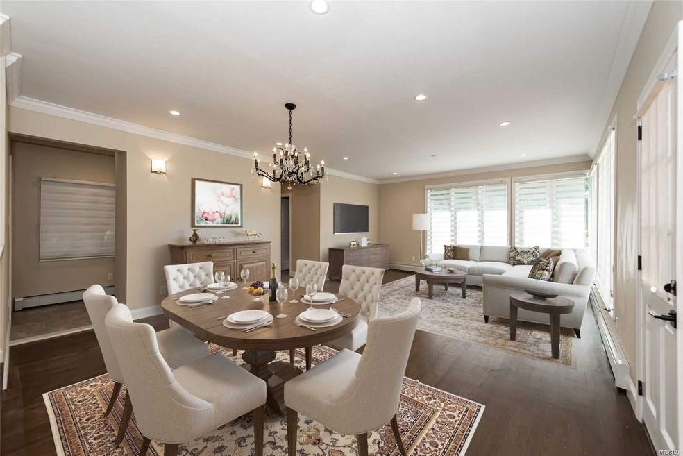 112 Old Mill Rd, Manhasset, NY 11030 - photo 1