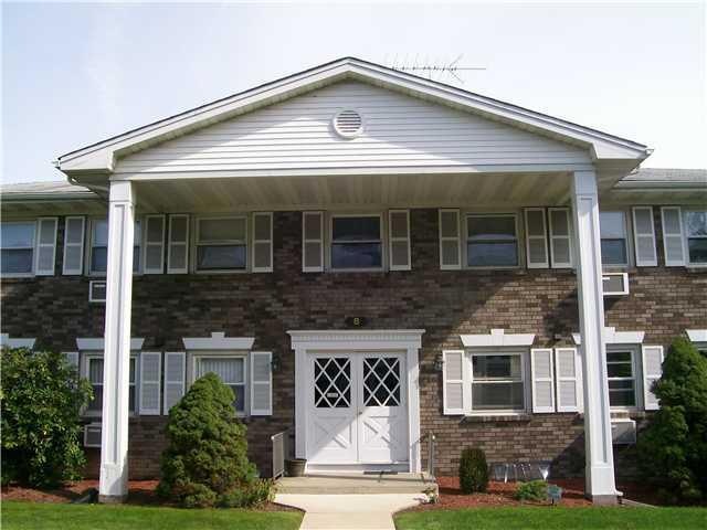8 Normandy Village unit 8, Nanuet, NY 10954 - photo 1