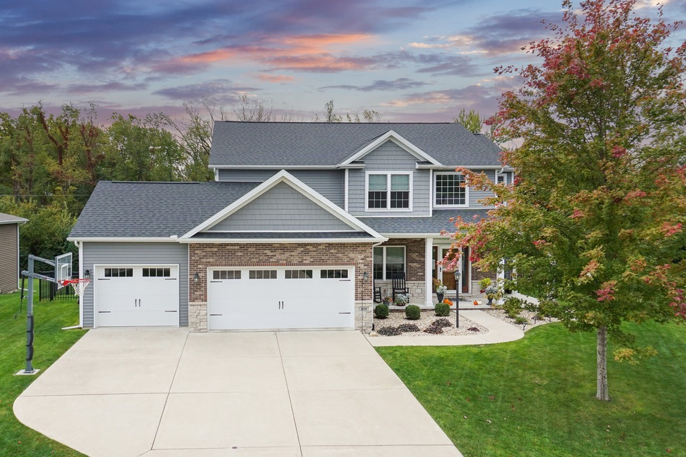 109 Dode Dr, Downs, IL 61736 - photo 1