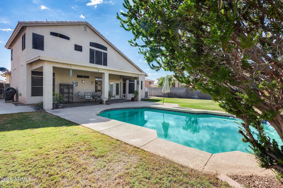 Under Contract $425,000 • Co-Listing Agent