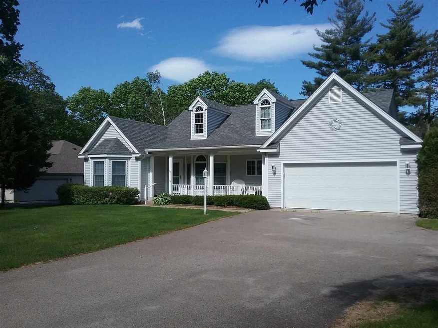 28 Falcon Way, Hales Location, NH 03860 - photo 1