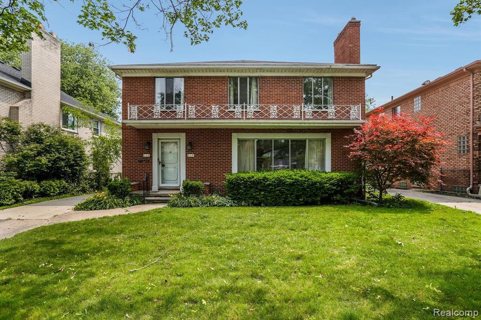 834 Harcourt Rd. - Grosse Pointe Park duplex