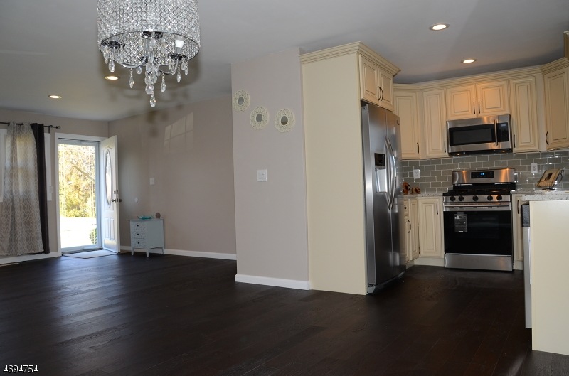 173 Kendall Rd, Kendall Park, NJ 08824 - photo 1