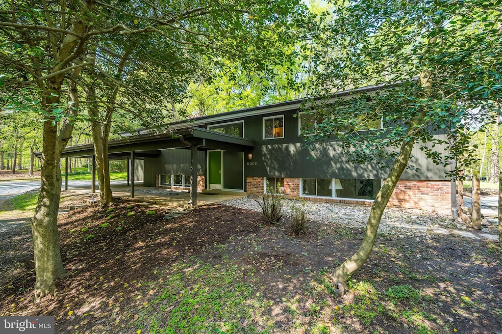 11005 Picasso Ln, Potomac, MD 20854 - photo 1