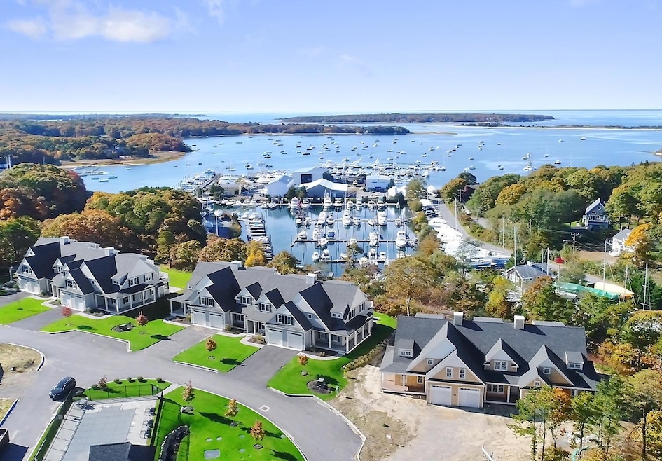 RED BROOK HARBOR CLUB