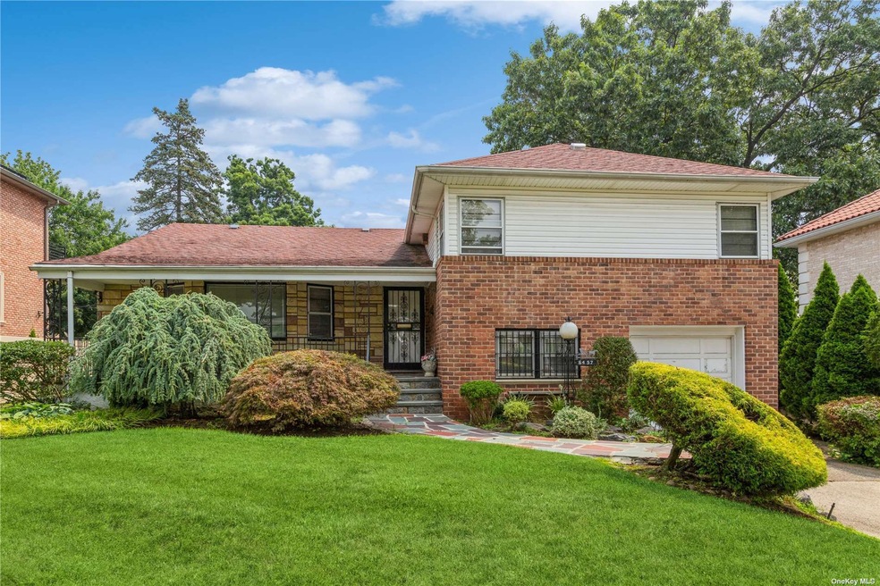 Sold $1,260,000 • Co-Listing Agent