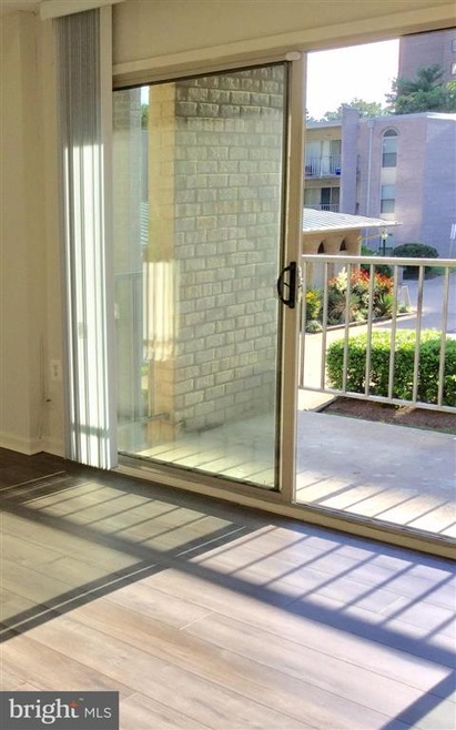 25 Canterbury Square unit 201, Alexandria, VA 22304 - photo 1