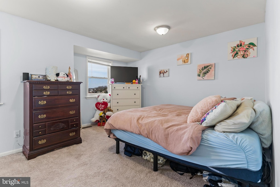 92 Chestnut Dr, Stafford, VA 22554 - photo 1