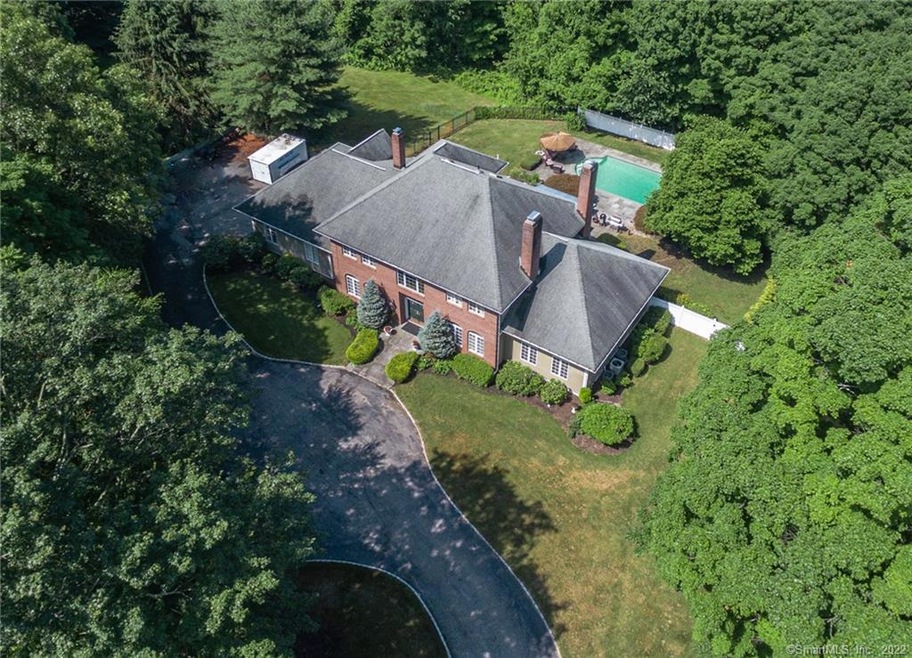 74 Taunton Hill Rd, Newtown, CT 06470 - photo 1