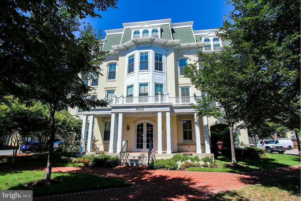 900 N Washington St unit 301E, Alexandria, VA 22314 - photo 1