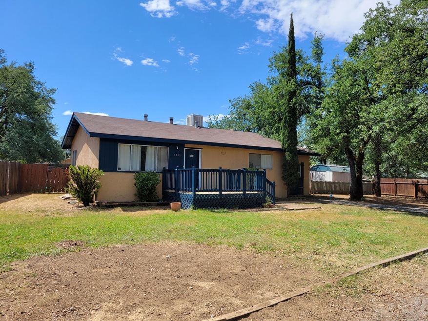 3551 Oasis
