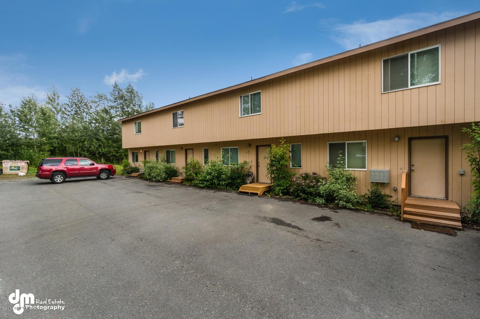 12541 Silver Fox Lane-large-004-Exterior