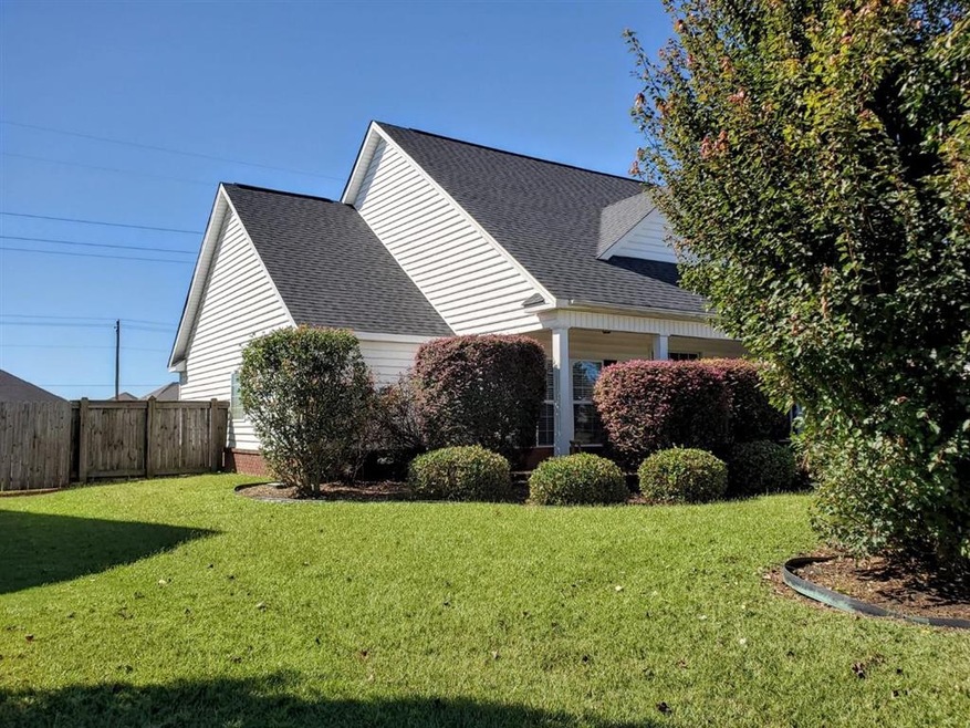 317 Lovorn Cir, Warner Robins, GA 31088 - photo 1