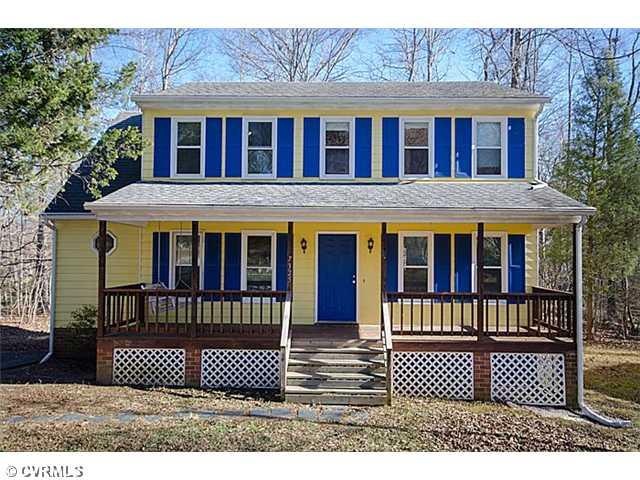 Exterior Front - Welcome Home to this adorable Col