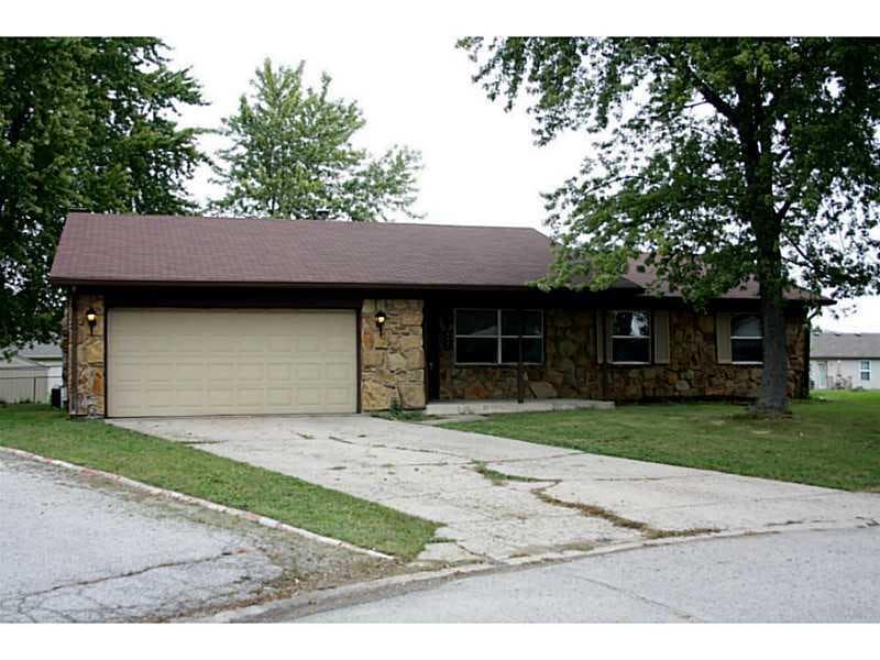 Exterior Front. Home is very nice inside..... updated clean and move in ready!!