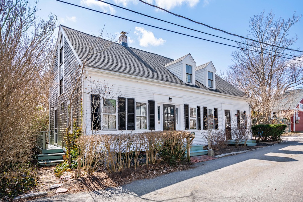 22 Mechanic Street, Provincetown MA-1