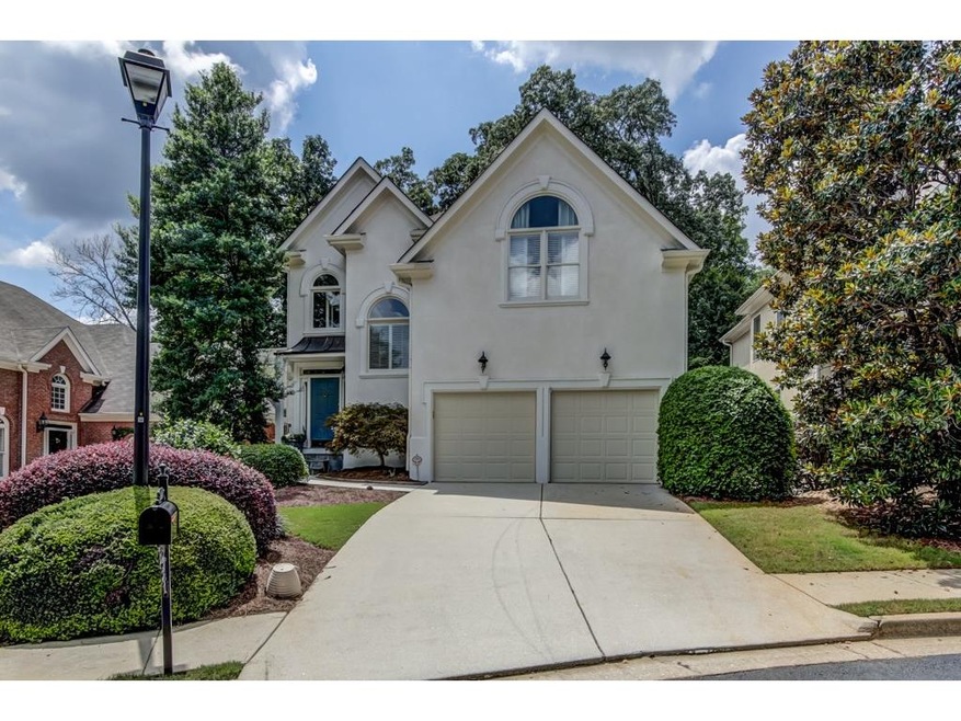 Beautiful traditional in Brookhaven's gated Lenox 
