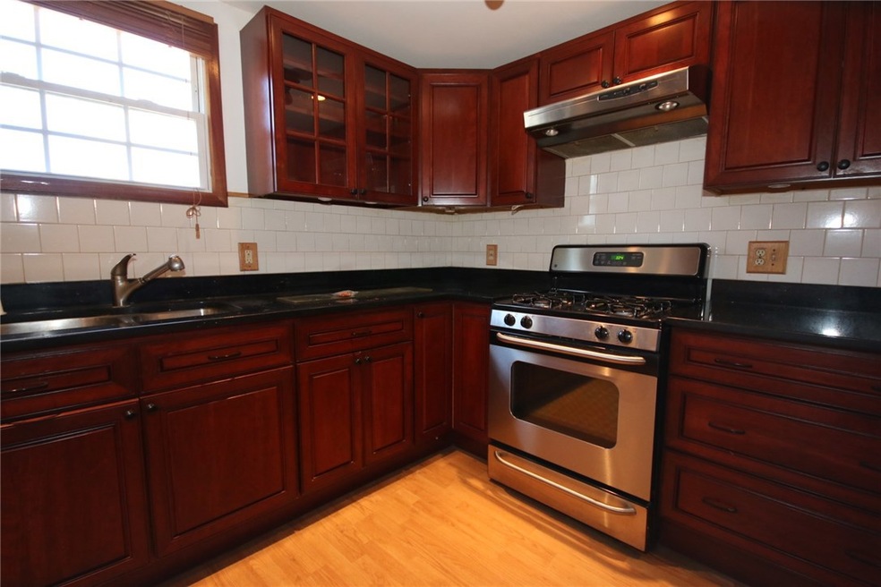 254 Middle St, Pawtucket, RI 02860 - photo 1