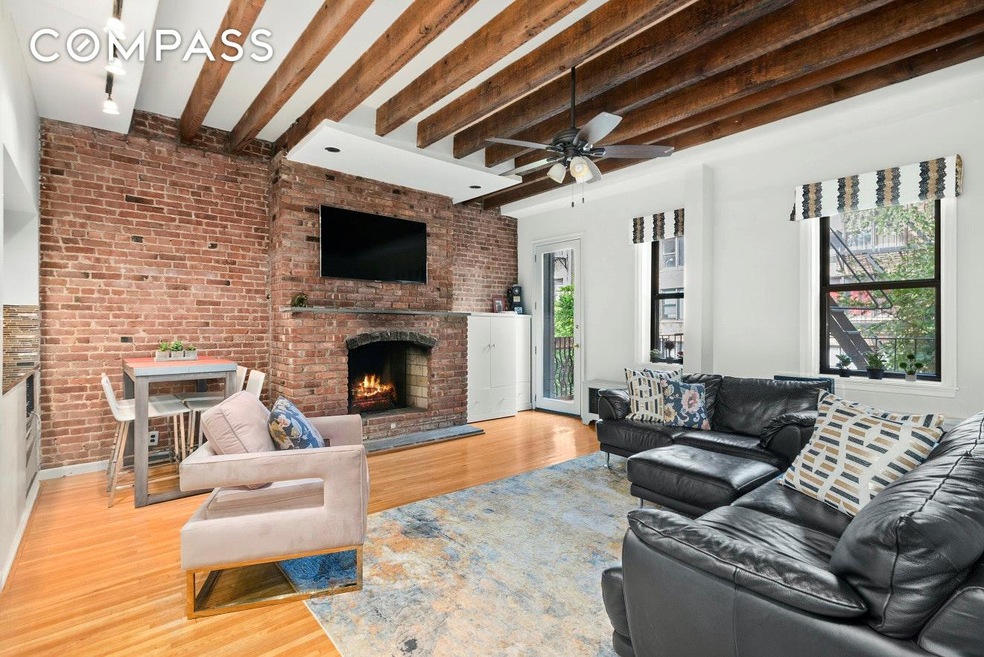 421 E 84th St unit 2R, New York, NY 10028 - photo 1