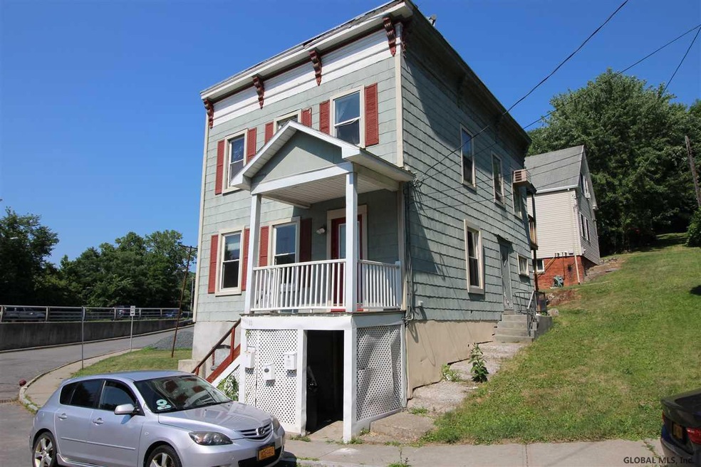 11 Elm St, Troy, NY 12180 - photo 1