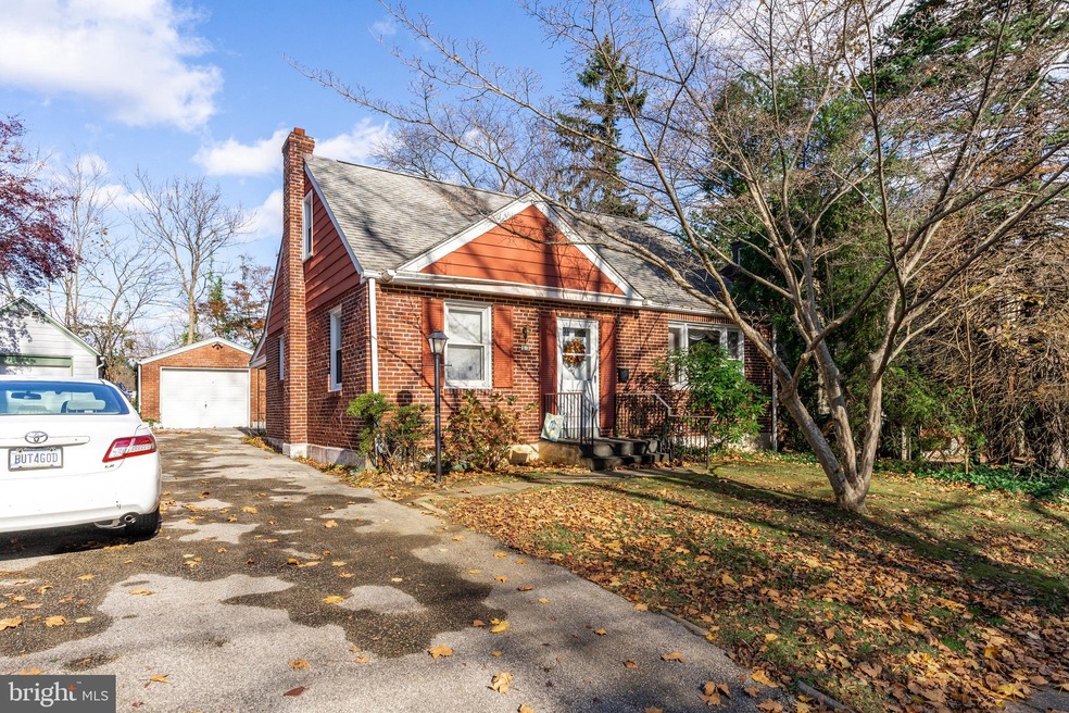 13 Golf Rd, Darby, PA 19023 - photo 1