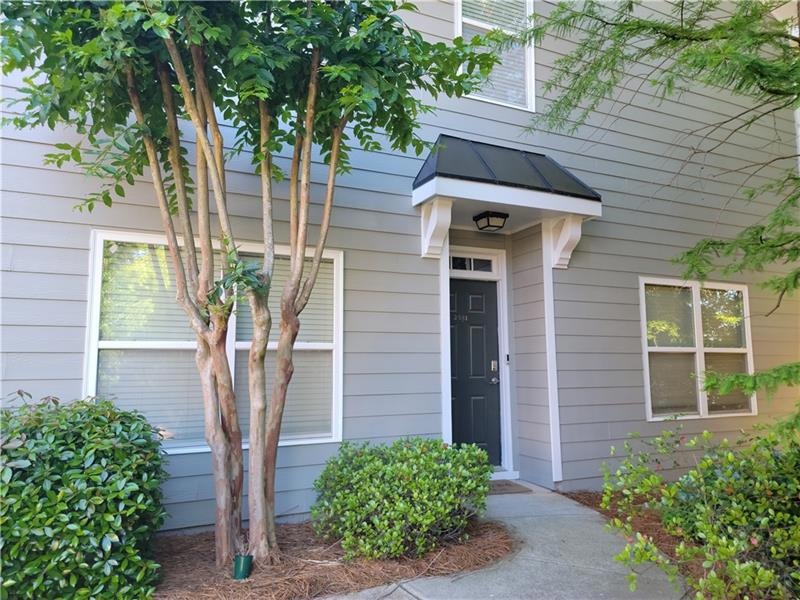 Spacious end-unit townhome