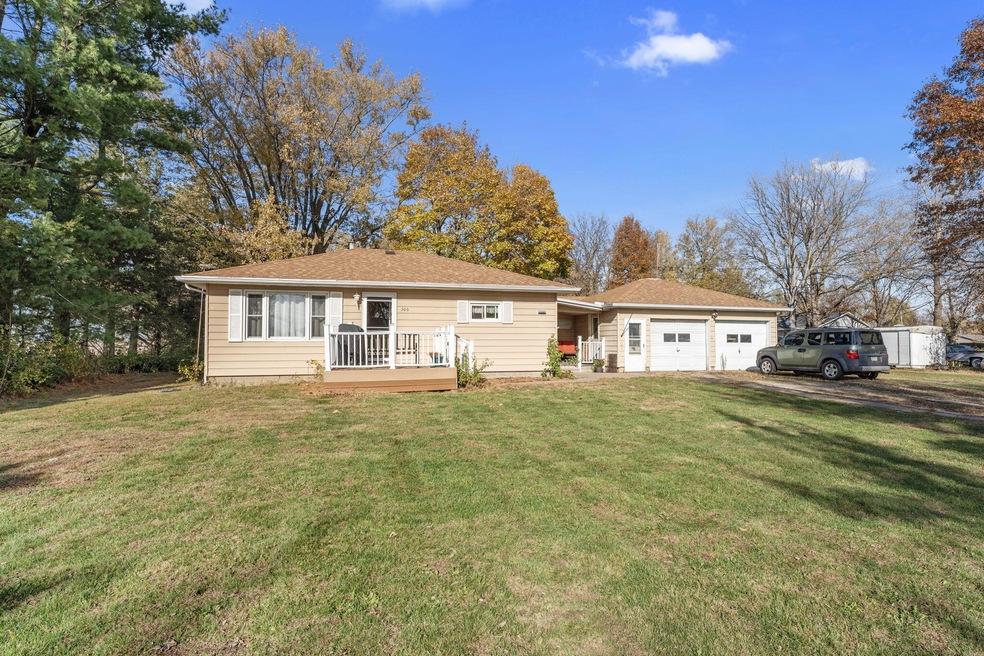 Welcome to 306 W Union St. Grandview, IA