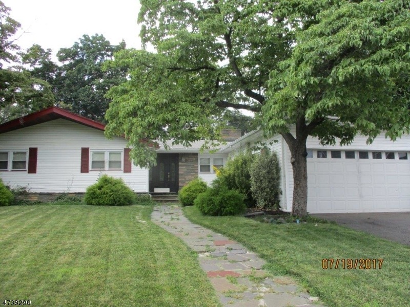 11 Barnard Place unit 15, Elizabeth, NJ 07208 - photo 1