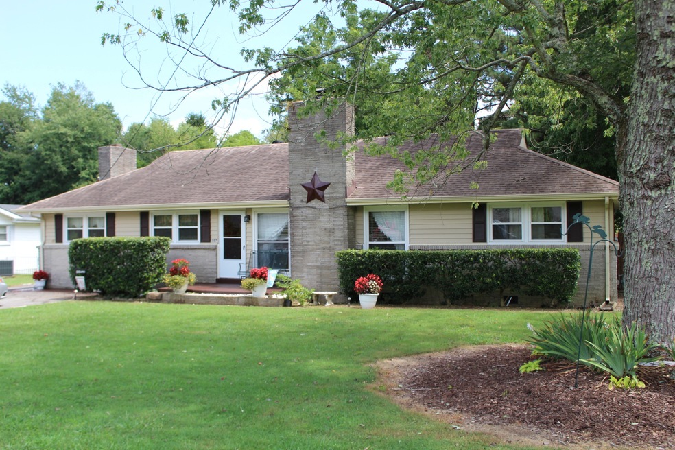 507 Johnson St, Manchester, TN 37355 - photo 1