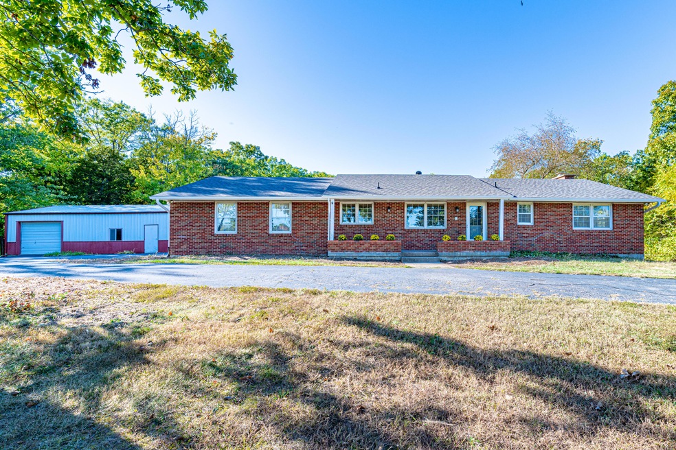 11641 Old HWY 63 (16)