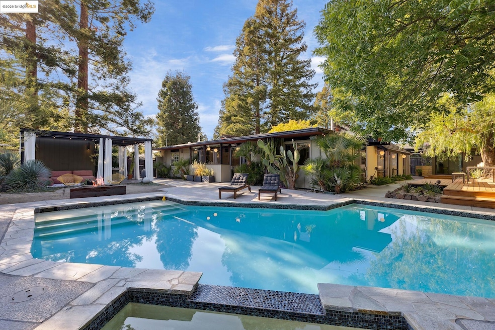 For Sale $1,995,000 • Co-Listing Agent