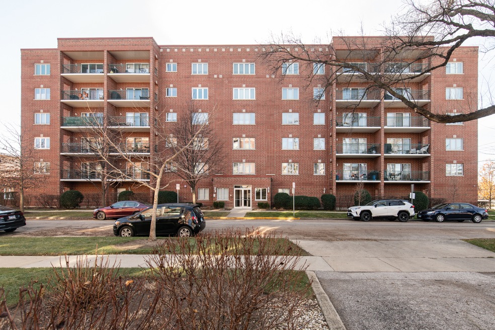1325 Perry St unit 401, Des Plaines, IL 60016 - photo 1