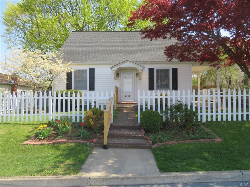 2219 N 3rd Ave, Whitehall, PA 18052 - photo 1