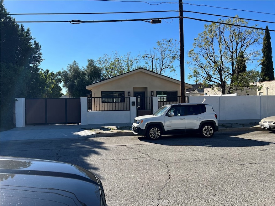 11251 Kewen Ave, San Fernando, CA 91340 - photo 1