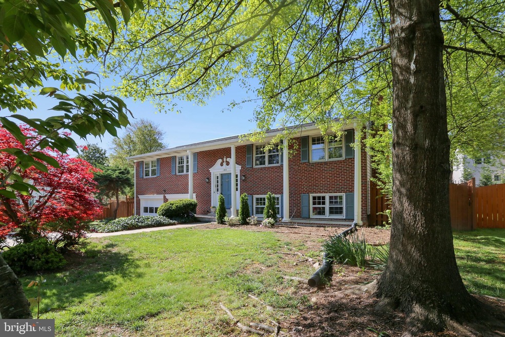 1403 Dade Ln, Alexandria, VA 22308 - photo 1