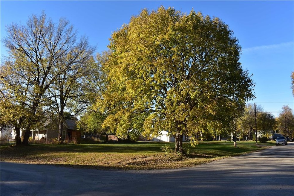 0 W 3rd St, Burlington Junction, MO 64428 - photo 1