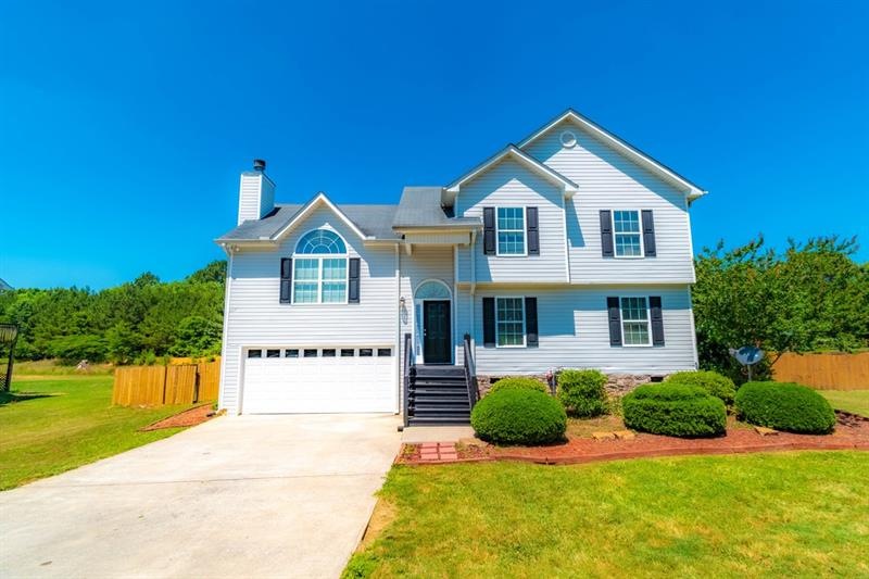 111 Walnut Hill Dr SE, Calhoun, GA 30701 - photo 1