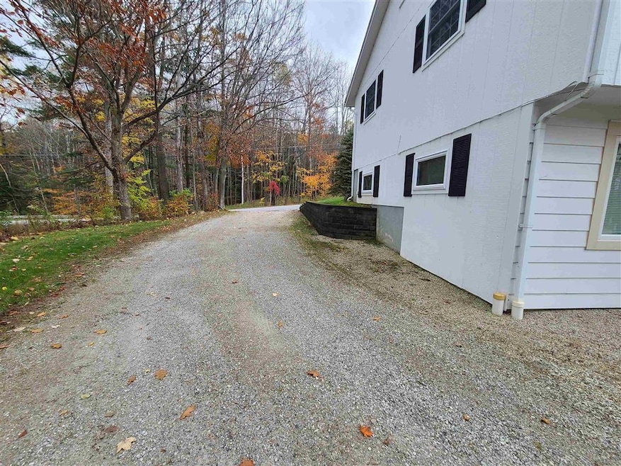 484 Town Line Rd, Rutland, VT 05701 - photo 1