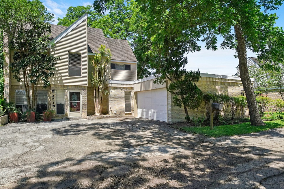 2218 Par Ln, Richmond, TX 77469 - photo 1