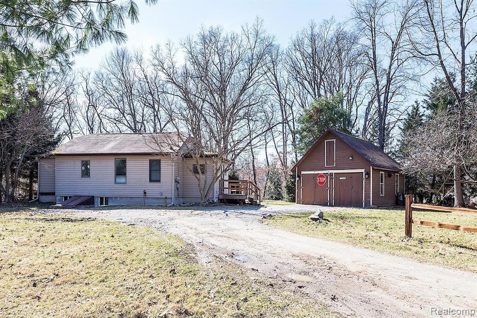 7695 Huron River Dr, Dexter, MI 48130 - photo 1