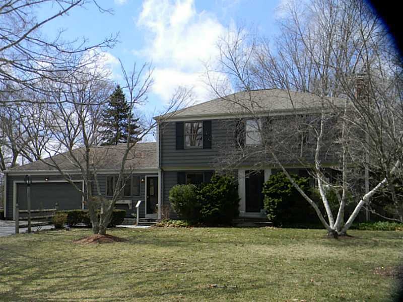 141 Alfred Drown Rd, Barrington, RI 02806 - photo 1