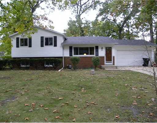 18210 Amberly Ln, South Bend, IN 46637 - photo 1