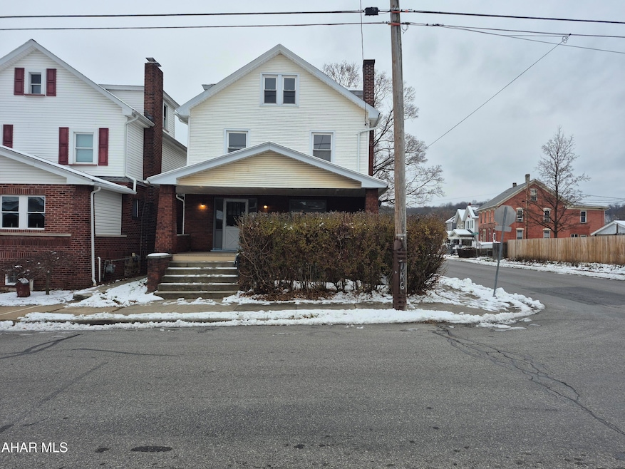 939 29th St, Altoona, PA 16601 - photo 1