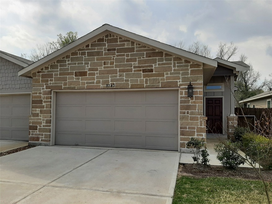 9737 Grosbeak Ln, Magnolia, TX 77354 - photo 1