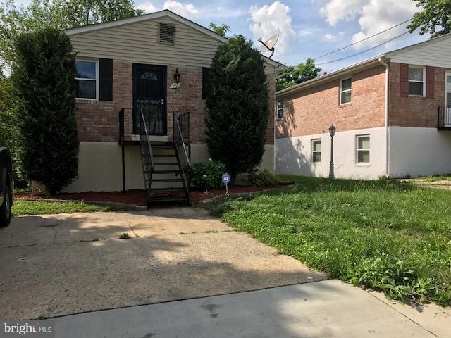919 Drum Ave, Capitol Heights, MD 20743 - photo 1