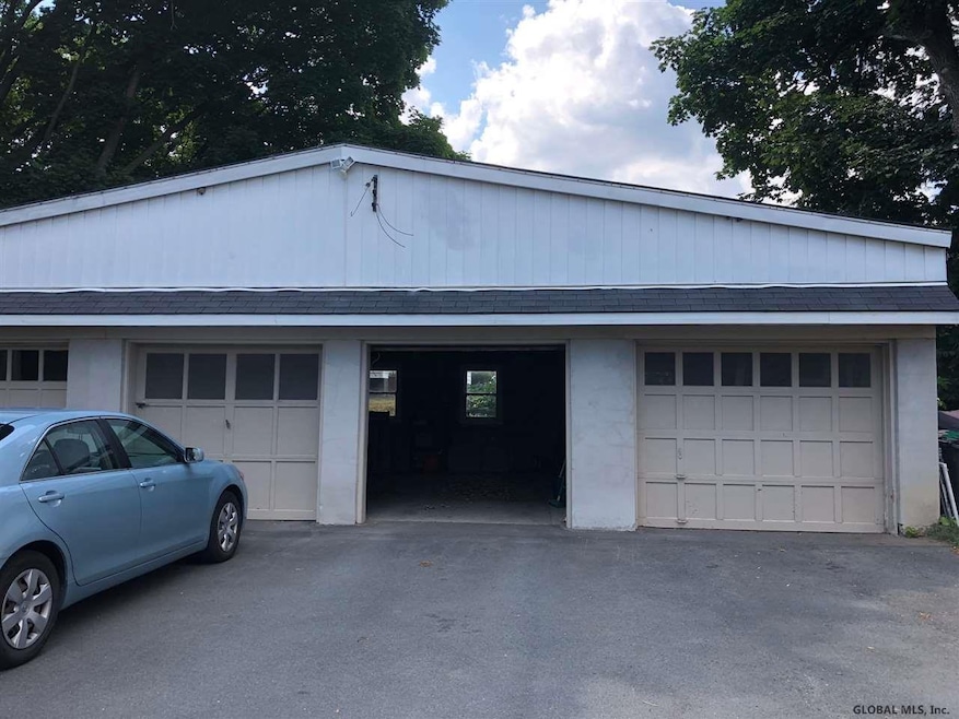 5 7th Ave unit 2nd Flr Apt, Watervliet, NY 12189 - photo 1