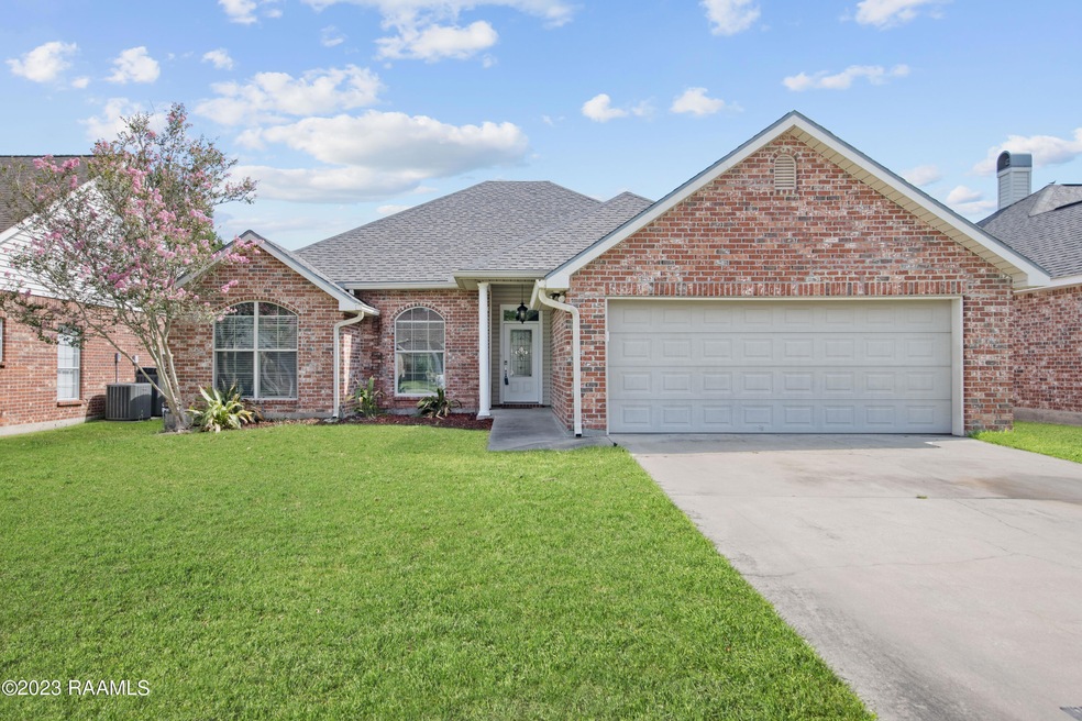 204 Wildflower Ln-1